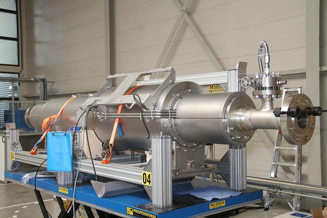 Denne skal analysere en olje- eller gasstrøm ned til hver minste detalj. Utgangspunktet var medisinsk bruk av magnetressonans.