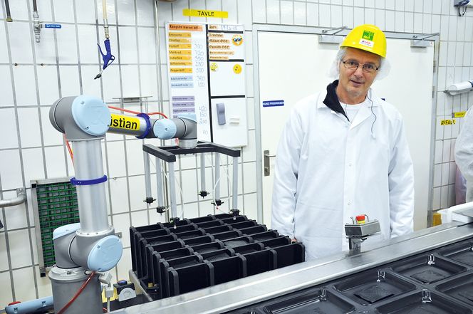 – Dette er også framtiden. Roboten «Kristian» gir oss payback på ned mot et halvt år, forteller avdelingsleder Jørn Ove Helland ved Nortura på Rudshøgda.