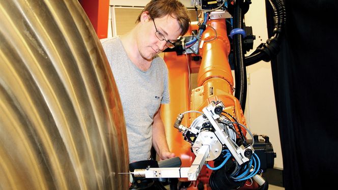 Sonden virker som den skal og roboten holder korrekt avstand til propellbladet.