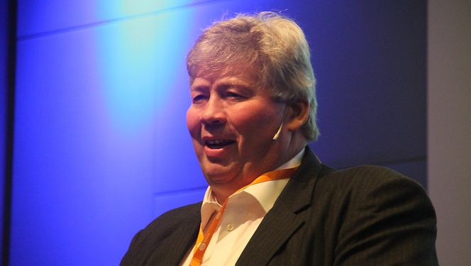 På NFAs og Teknas seminar om offshore instrumentering argumenterte Håvard Devold,  viseadministrerende direktør i ABB for at elektrifisering vil gi milliardgevinst.