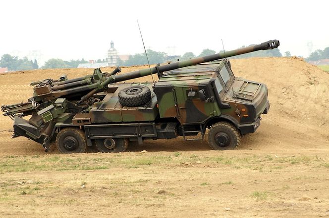Nexter Caesar kjemper fra før om en tilsvarende artillerikontrakt i Danmark.