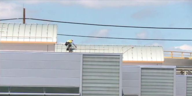 Arbeidet med å fjerne alt inni fabrikken tar mellom åtte og 14 måneder.