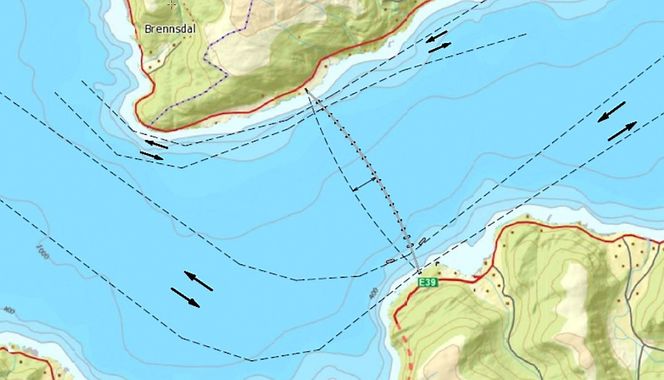 Brua skal kunne flølge bevegelsene i vannet og flytte seg mellom to og tre meter sidlengs.