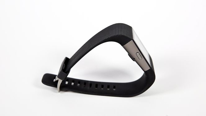 Fra siden ser du hvor tykk Surge egentlig er.