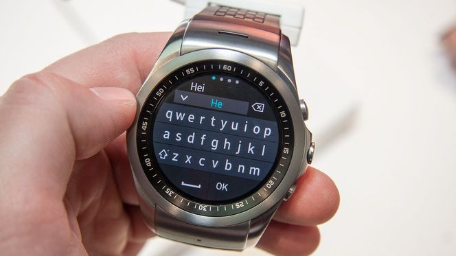 LG Watch Urbane LTE fungerer som mobiltelefon, og lar deg for eksempel sende SMS.