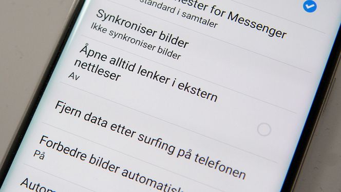 Hvis du ikke vil forholde deg til flere nettleser, kan du enkelt deaktivere Facebook-appens nettleser på Android. Dette lar seg ikke gjøre på iPhone.