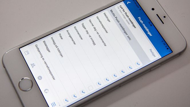 Du styrer selv hvilke varsler som skal vises på telefonen din.