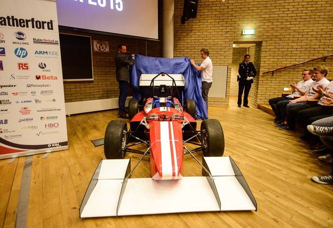 Elracerbilen til ION Racing ble avduket onsdag, av selveste H.K.H. Kronprins Haakon.