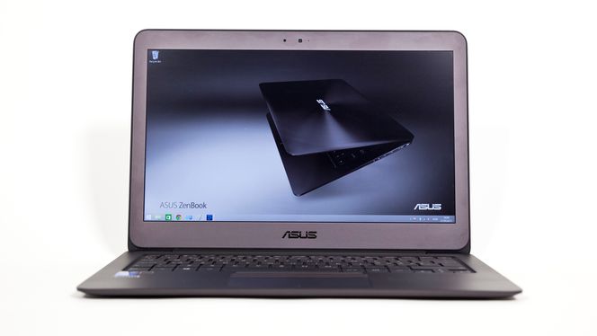 UX305 har særdeles høyoppløst skjerm med gode innsynsvinkler, matt belegg og dypt sortnivå.