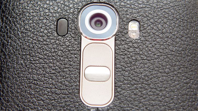 Kameraet har 16 megapikslers oppløsning, er lyssterkt, og har en rekke interessante teknologier.