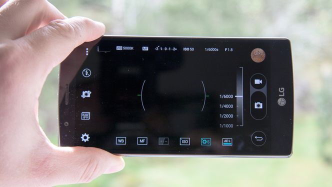 Kameraet har mulighet til å sette lukkertid manuelt. Her har vi satt lukkertiden til den korteste mulige, ett sekstusendels sekund.