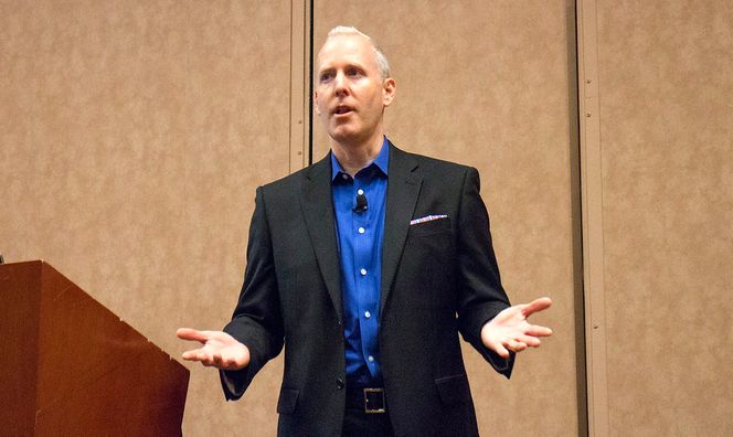 Kan forbrukerelektronikk: Steve Koenig er direktør for industrianalyse i Consumer Electronics Association. Han peker på syv produktgrupper som hoder salget oppe, mange tapere og nye muligheter