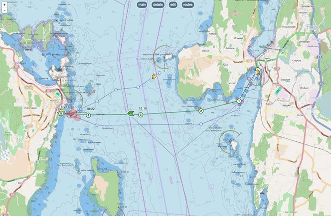 Horten til venstre og Moss til høyre. Eget skip er merket grønt og