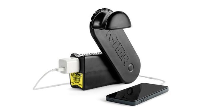 K-Tor Pocket Socket er en av de mer avanserte typene dynamoladere, med vanslig stikkontakt.