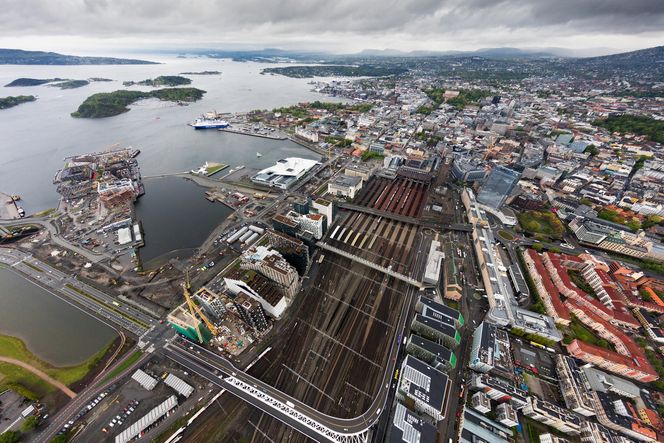 Oslo fra lufta - med Canon EOS 5Ds R og 11-24mm f/4. Foto: Eirik Helland Urke