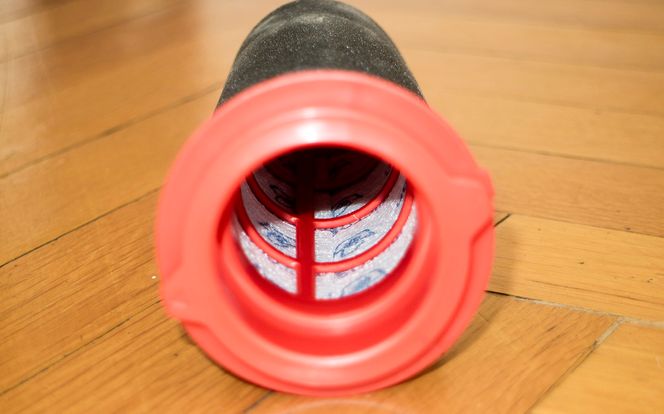 Tar finstøvet: Det innerste filteret fanger opp det fine støvet i et lag med skumplast og et lag med tekstilfilter.