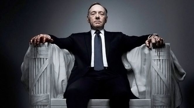 For ti år siden var Netflix et DVD-utleieselskap på vei ut i verden via digitale plattformer. Selskapets første egenproduksjon var Lilyhammer fra 2012. Året etter kom braksuksessen House of Cards (bildet). Bilde:  Netflix