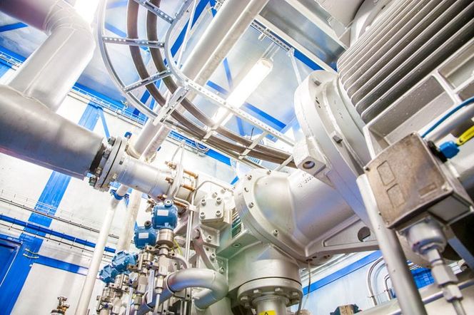 – Teknologien ligner i prinsippet den man bruker til å lage flytende naturgass fra Snøhvit-feltet, forteller direktør i Wärtsilä, Tore Lunde.