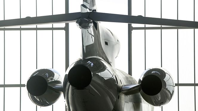 Falcon 8X har i likhet med 7X og 900 tre halemonterte motorer.