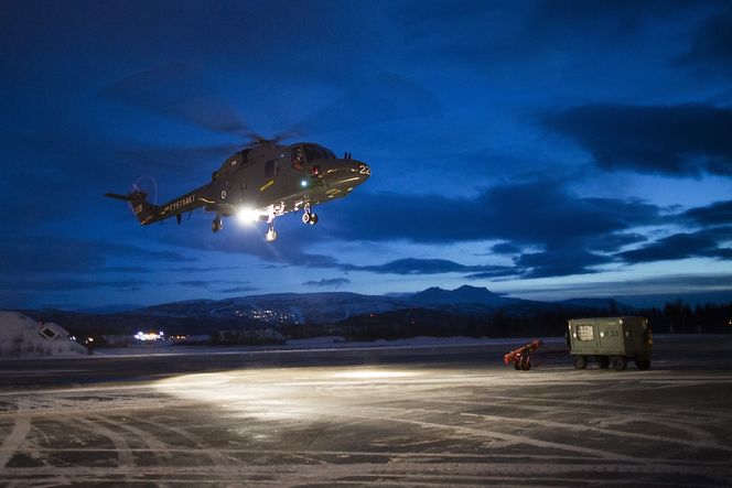 Siste takeoff fra Bardufoss for Lynx 228. Dette helikopteret skal til Luftforsvarets skolesenter Kjevik.