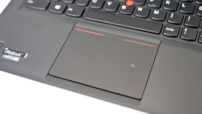 Pekeplata er dessverre en stor skuffelse. Den oppfører seg rett og slett aldeles ikke som vi vil. Forhåpentligvis dukker det opp en driveroppdatering.