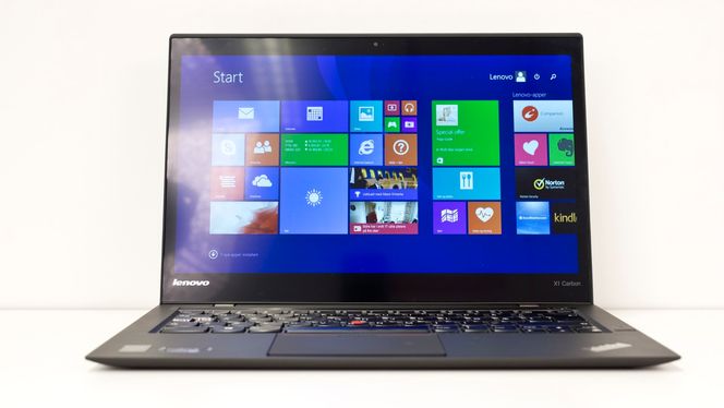 Skjermen er uheldigvis relativt lyssvak, og belegget inviterer til en del refleksjoner.