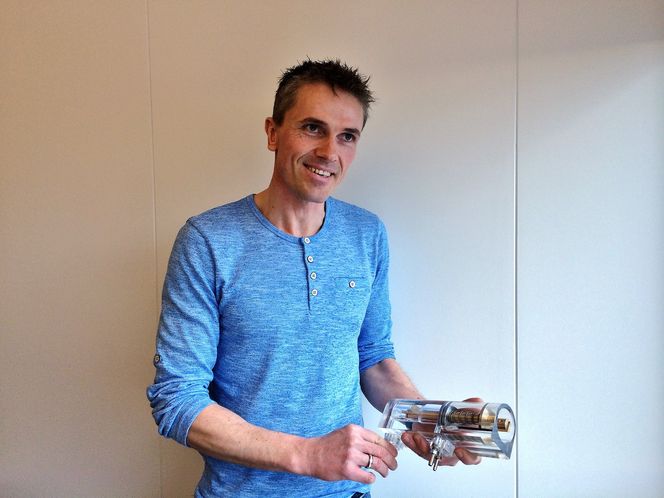 Kjedet seg: Loyd Arve Nornes leter stadig etter nye utfordringer, og pumpesystemet hans er et resultat av mye fritid da han jobbet offshore i en 2-4-ordning.