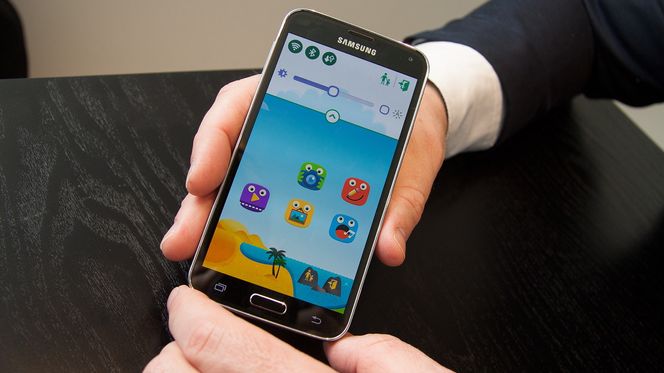 En egen barnemodus lar deg overlate mobilen til poden uten at han ringer sjefen din. Foto: Marius Valle