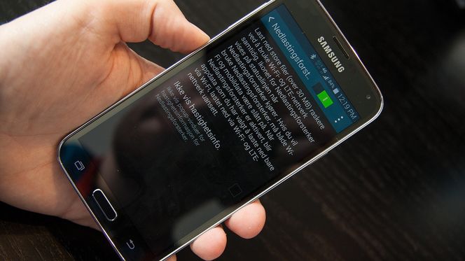 Du kan aktivere en modus som lar deg bruke Wi-Fi og 4G samtidig. Resultatet blir raskere interenettforbindelse. Foto: Marius Valle