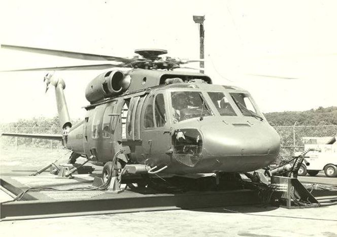 Her er en bakketest-versjon (Ground Test Vehicle, GTV) av Black Hawk hos Sikorsky i 1974.