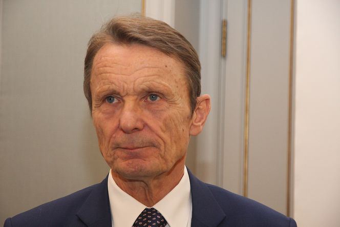 Ole Enger kjenner både Elkem og REC godt og sier at filosofi og bedriftskultur er temmelig lik.