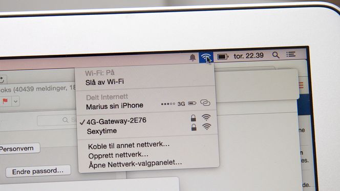 Med Instant Hotspot vil iPhone dukke opp som en nettverkstilkobling på Mac (bildet) og iPad. Det er ikke nødvendig å aktivere hotspot på iPhone først.