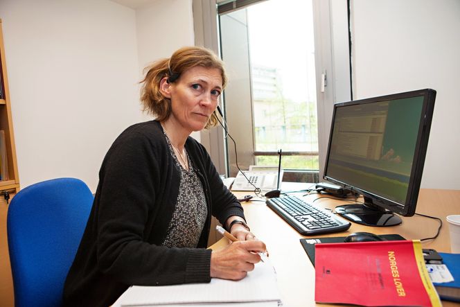 Travelt: Anne Cathrine Hunstad, leder for juridisk kontor hos Tekna, opplever stor pågang av medlemmer som trenger juridisk hjelp.