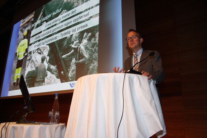 Må bli bedre: - Sikkerhetsarbeidet i kraftnæringen har blitt bedre, men vi er fortsatt for dårlige, og vi er nødt til å bli bedre, formante Energi Norges direktør Oluf Ulseth på kraftbransjens HMS-konferanse på Lillestrøm i dag.