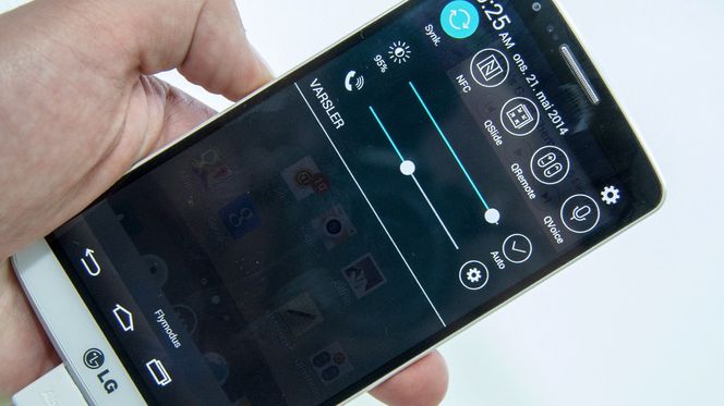 Varselmenyen har gjennomsiktig bakgrunn.