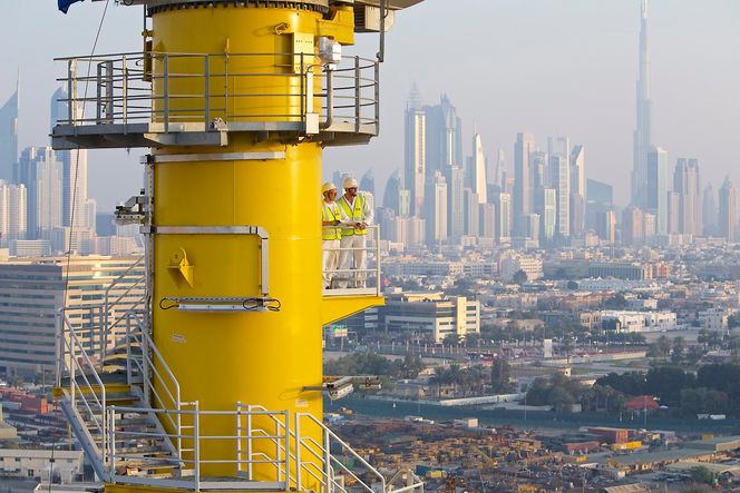 Bredbeint: Understellet har seks gigantiske ben.