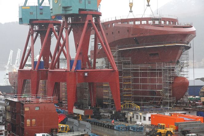 Investeringer i robotverktøy har hevet effektiviteten hos Kleven i Ulsteinvik.