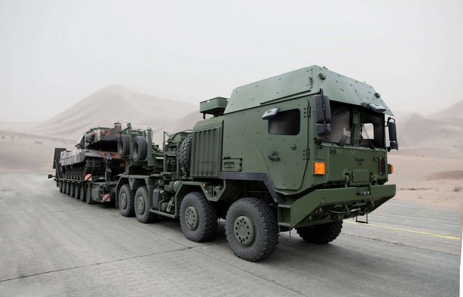 Tungtransportkjøretøyet som skal frakte blant annet stridsvogner er én av ni lastebilvarianter som Forsvaret har bestilt Rheinmetall MAN Military Vehicles (RMMV) og som skal leveres om et par år. Rammeavtalen gjelder 34 lastebilvarianter levert fram til 2025.