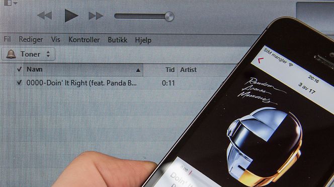 Har du sangen på mobilen, så kan du bruke den som ringetone. Mest arbeid er det for iPhone-eiere, men følelsen av å sørge for at en ringetonehai ikke får penger er verdt det.