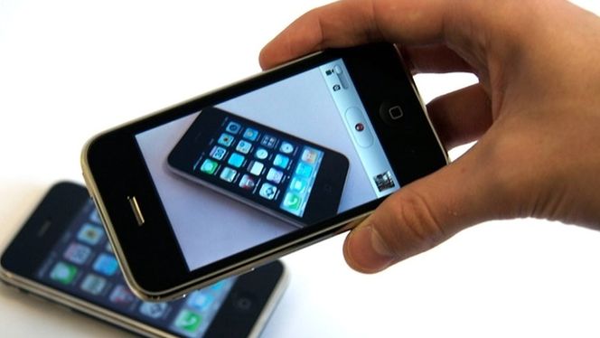 iPhone 3GS hadde raskere innmat og bedre kamera enn forgjengeren.
