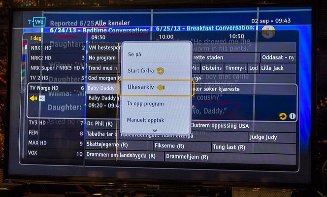 Rett i EPG-en: Man slipper å bla mye for å finne ukesarkiv og «Start forfra». Begge funksjoner er tilgjengelige når man er i en kanal i EPG-en.