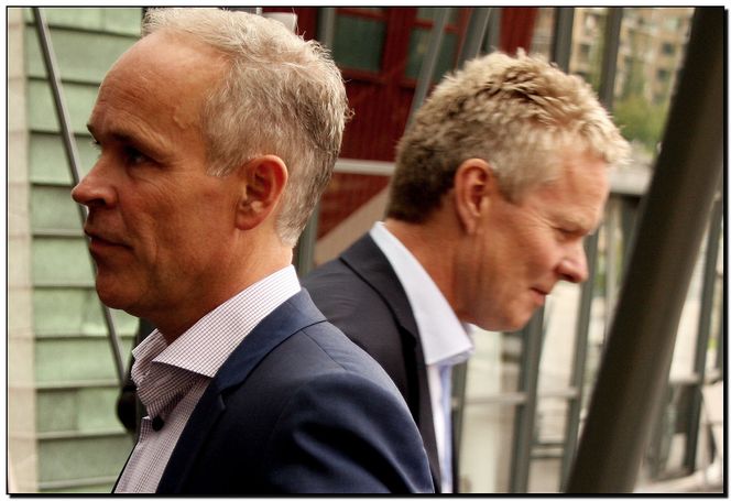 Konsernsjef Terje Mjøs (t.h.) hos Evry regner med at it-minister Jan Tore Sanners strategi om friere tøyler for utviklerne vil føre til mer kreative løsninger med bedre kvalitet.