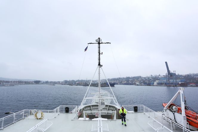 Bilistene mellom Moss og Horten vil spare opptil 45 minutter dersom det blir bru eller tunnel i stedet for ferge. Foto: Per-Ivar Nikolaisen