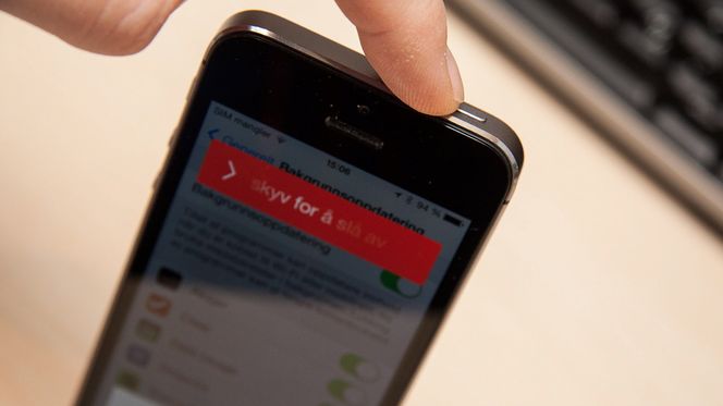 En enkel omstart kan være det som skal til for å gjør telefonen kjapp igjen. Når startet du telefonen på nytt sist?