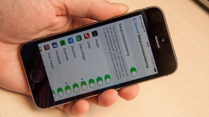 Skrur du av bakgrunnsoppdateringer vil ikke apper kunne koble seg til internett i bakgrunnen.