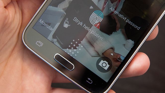 Samsung kunne selvsagt ikke være noe dårligere enn erkerivalen Apple. Fingeravtrykkleser er derfor på plass i Galaxy S5.
