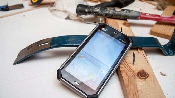 Bullit Cat S50 skal være et spesielt godt valg for deg som jobber i røffe miljøer.