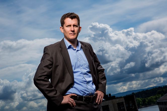 – Det må være et tankekors for mange ledere at de positive effektene av åpne kontorer ikke er større, sier Espen Jacobsen, administrerende direktør i Vivento.