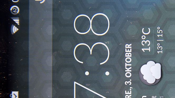 Skjermen har full HD-oppløsning. Den er mer enn skarp nok.