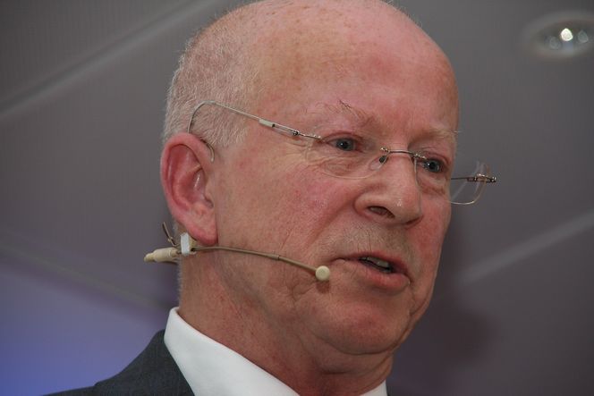 AVDEKKER: PT-direktør Torstein Olsen og et panel av hans kolleger følger opp det danske initiativet om å avdekke signalkvalitet i smarttelefoner.